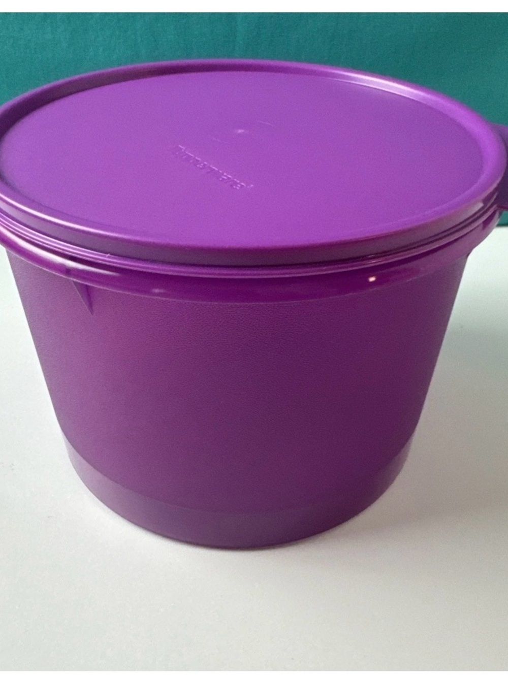 Tupperware Fridge Canister Food Container Bote Para Refri 9.5 cup Purple Sale